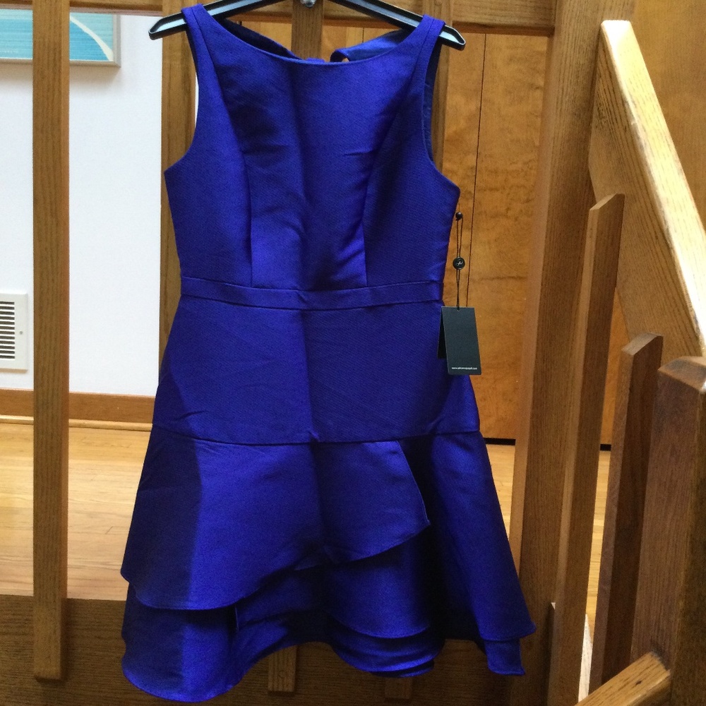 Adrianna Papell blue cocktail dress. Size 2.